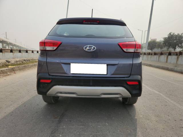 https://images10.gaadi.com/usedcar_image/3691750/original/processed_img2923373__used_car_2923373_1701105681.jpg?imwidth=6402