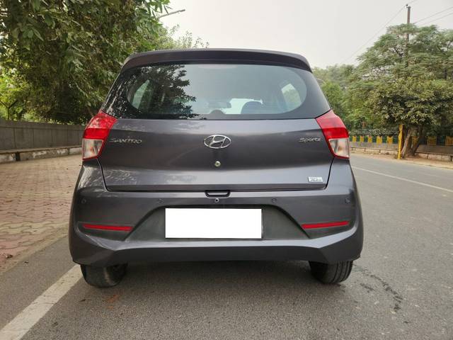 https://images10.gaadi.com/usedcar_image/3691765/original/processed_img2923387__used_car_2923387_1701106040.jpg?imwidth=6402