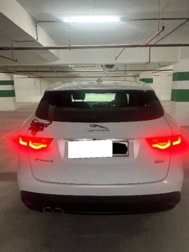 https://images10.gaadi.com/usedcar_image/3691851/original/processed_c7ba3af0-8dc7-4726-80e9-975c55ca098b.jpeg?imwidth=6402