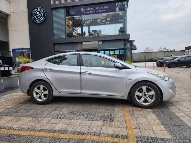 https://images10.gaadi.com/usedcar_image/3691897/original/processed_e4b32d02-baa8-4278-9af5-38d2b61311b6.jpg?imwidth=6402
