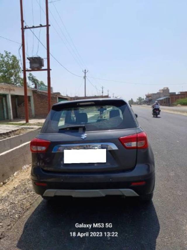 https://images10.gaadi.com/usedcar_image/3691907/original/processed_29aa3a7b-c6af-406c-bd1c-6071a7831851.jpg?imwidth=6401