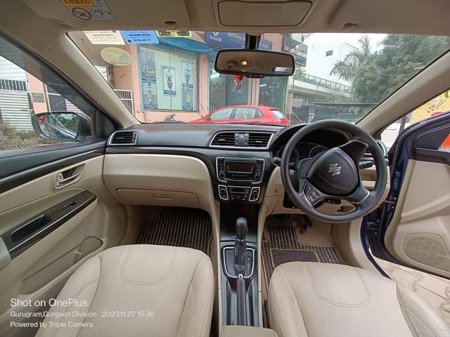 https://images10.gaadi.com/usedcar_image/3691972/original/img2923396__used_car_2923396_1701145970.jpg?imwidth=6402