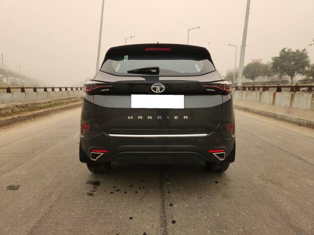 https://images10.gaadi.com/usedcar_image/3692006/original/processed_img2923404__used_car_2923404_1701153659.jpg?imwidth=6402