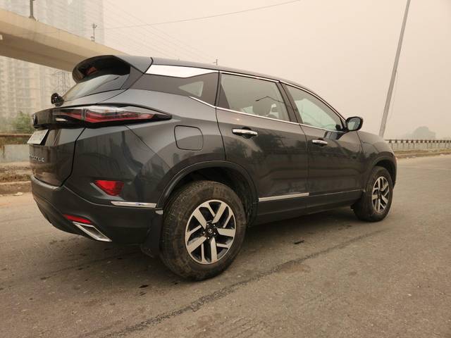 https://images10.gaadi.com/usedcar_image/3692006/original/processed_img2923404__used_car_2923404_1701153661.jpg?imwidth=6401