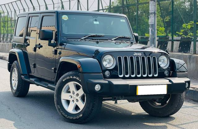 https://images10.gaadi.com/usedcar_image/3692037/original/processed_img2923424__used_car_2923424_1701150115.jpg?imwidth=6400