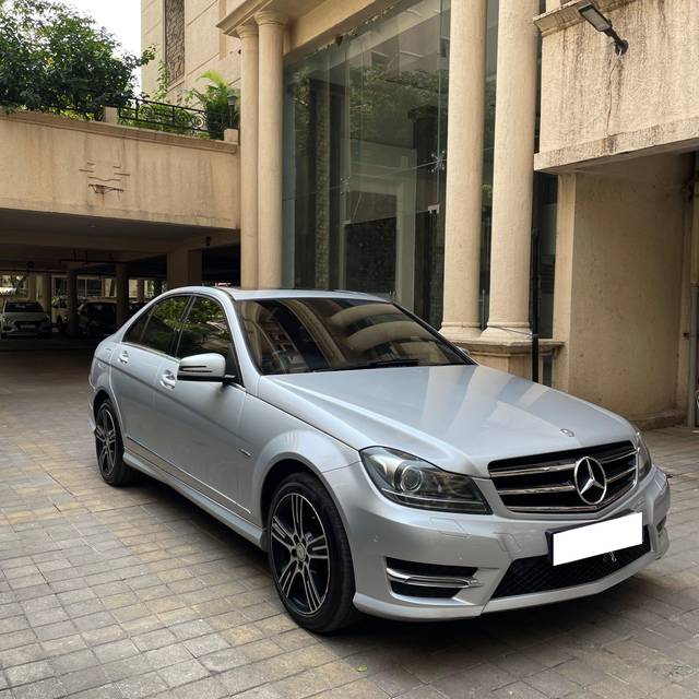 https://images10.gaadi.com/usedcar_image/3692075/original/processed_img2923447__usedcar_cclass653202_174391701151060_1701151079.JPG?imwidth=6400