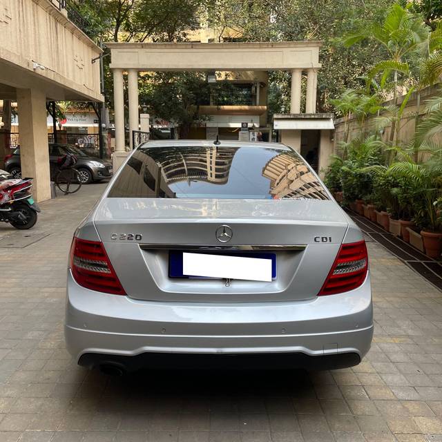 https://images10.gaadi.com/usedcar_image/3692075/original/processed_img2923447__usedcar_cclass653204_174391701151060_1701151083.JPG?imwidth=6401