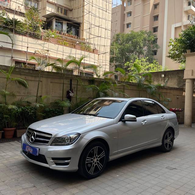 https://images10.gaadi.com/usedcar_image/3692075/original/processed_img2923447__usedcar_cclass653206_174391701151060_1701151091.JPG?imwidth=6402