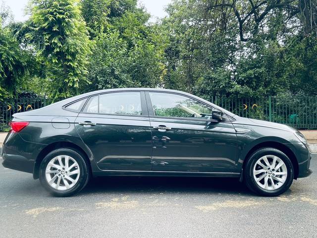 https://images10.gaadi.com/usedcar_image/3692083/original/img2923454__used_car_2923454_1701151663.jpg?imwidth=6401