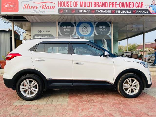 https://images10.gaadi.com/usedcar_image/3692127/original/processed_img2923481__used_car_2923481_1701153389.jpg?imwidth=6401
