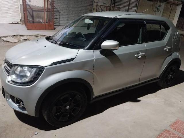 https://images10.gaadi.com/usedcar_image/3692153/original/processed_a7f3f25e-6254-44da-9d61-e9ff0c129aa4.jpg?imwidth=6402