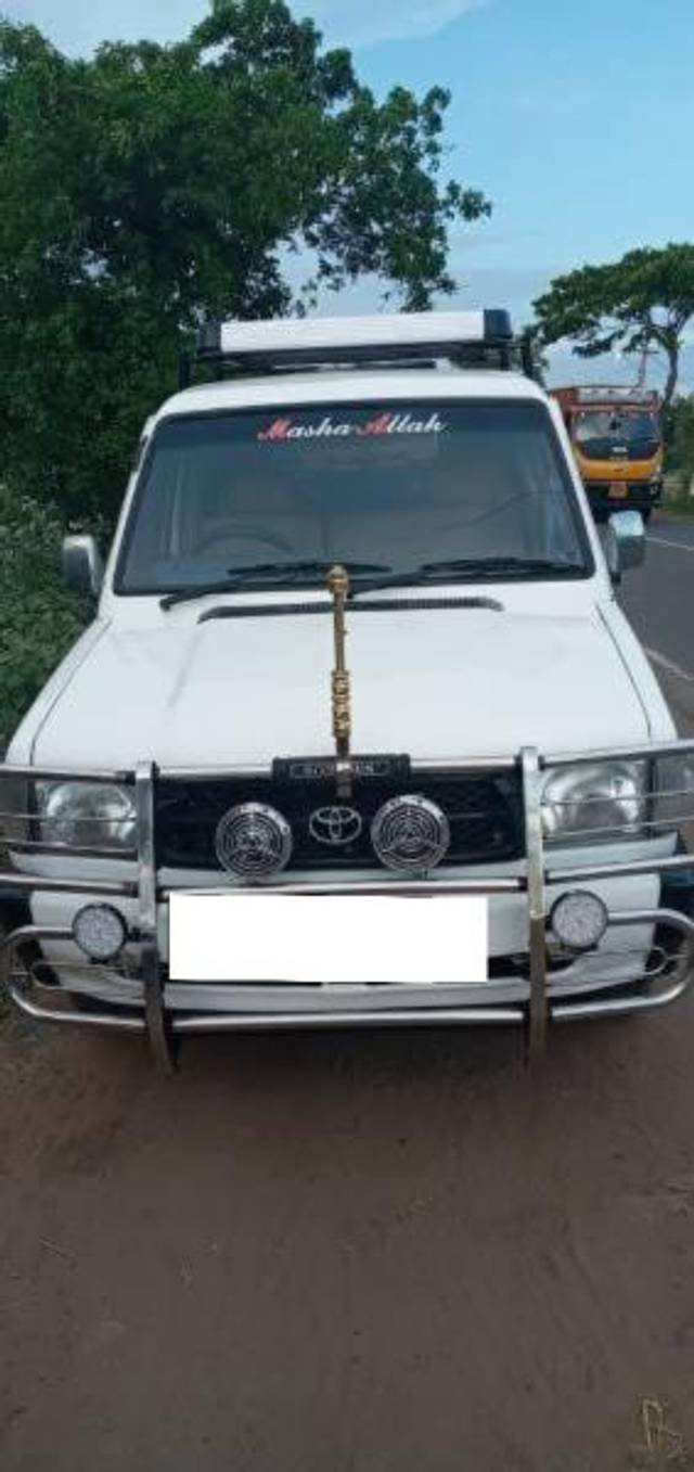 https://images10.gaadi.com/usedcar_image/3692226/original/processed_0ba50e71-19f9-4b44-9bae-982dd6dba376.jpg?imwidth=6400