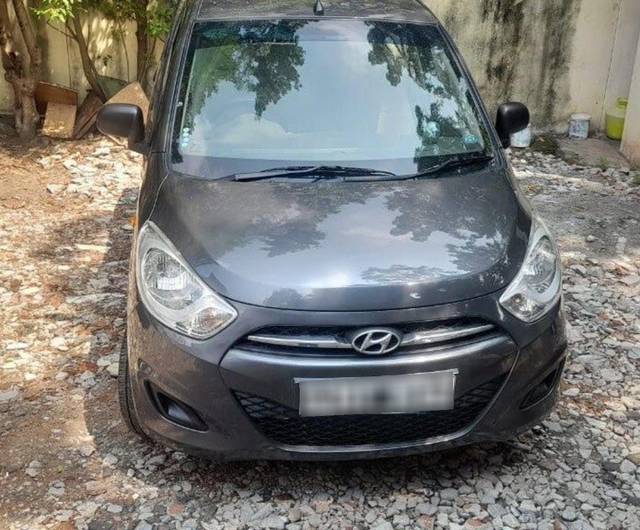 https://images10.gaadi.com/usedcar_image/3692228/original/processed_img2923537__used_car_2923537_1701156610.jpg?imwidth=6401