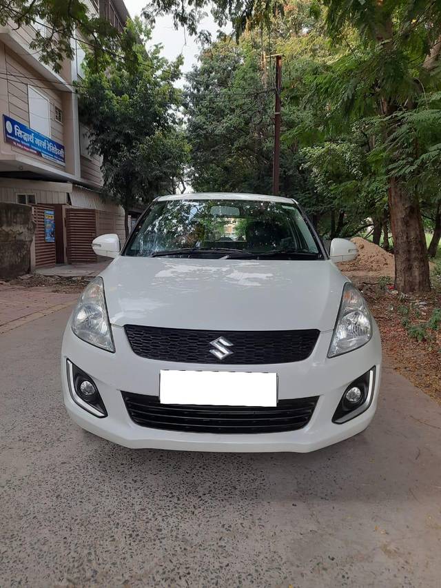 https://images10.gaadi.com/usedcar_image/3692267/original/processed_img2923570__used_car_2923570_1701157099.jpg?imwidth=6400