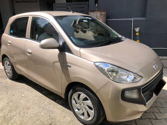 https://images10.gaadi.com/usedcar_image/3692310/original/processed_img2923592__used_car_2923592_1701158526.jpg?imwidth=6400
