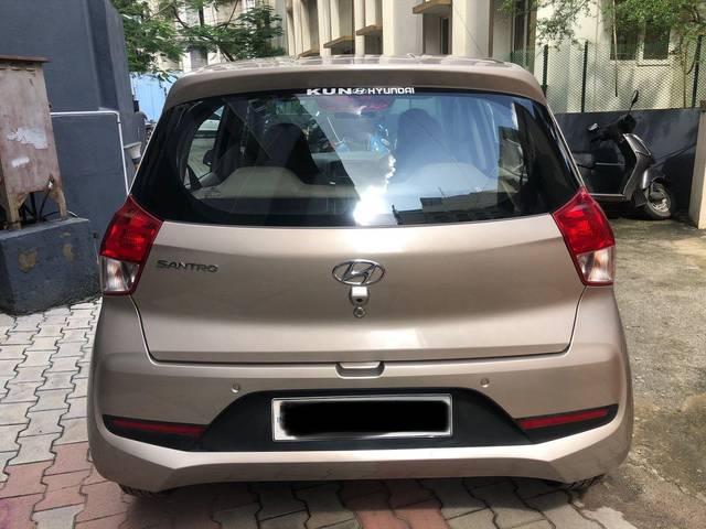 https://images10.gaadi.com/usedcar_image/3692310/original/processed_img2923592__used_car_2923592_1701158532.jpg?imwidth=6402