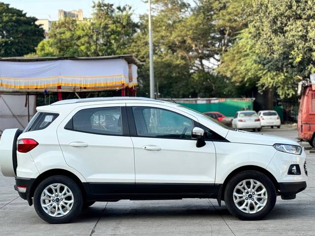 https://images10.gaadi.com/usedcar_image/3692344/original/img2923605__used_car_2923605_1706947613.jpg?imwidth=6401