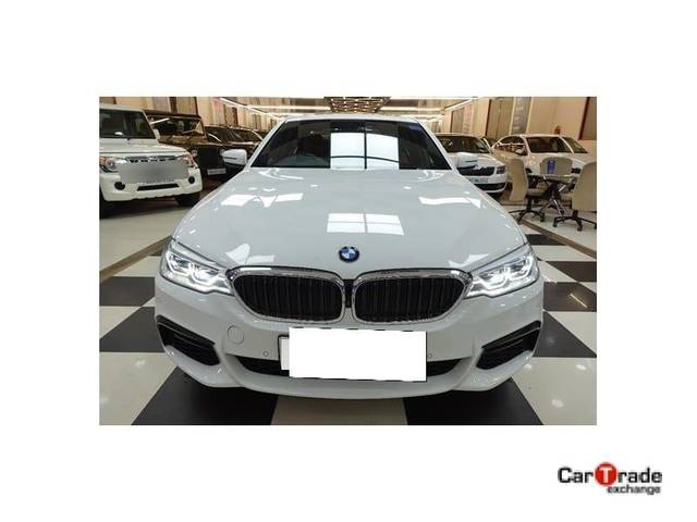 https://images10.gaadi.com/usedcar_image/3692348/original/processed_img2923607__used_car_2923607_1701160039.jpg?imwidth=6400
