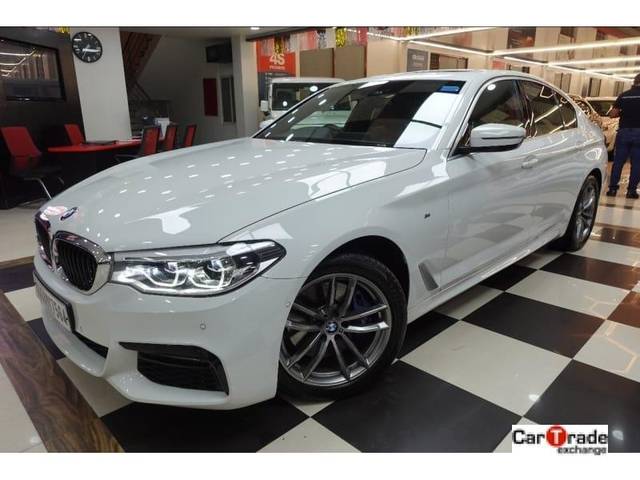 https://images10.gaadi.com/usedcar_image/3692348/original/processed_img2923607__used_car_2923607_1701160044.jpg?imwidth=6402