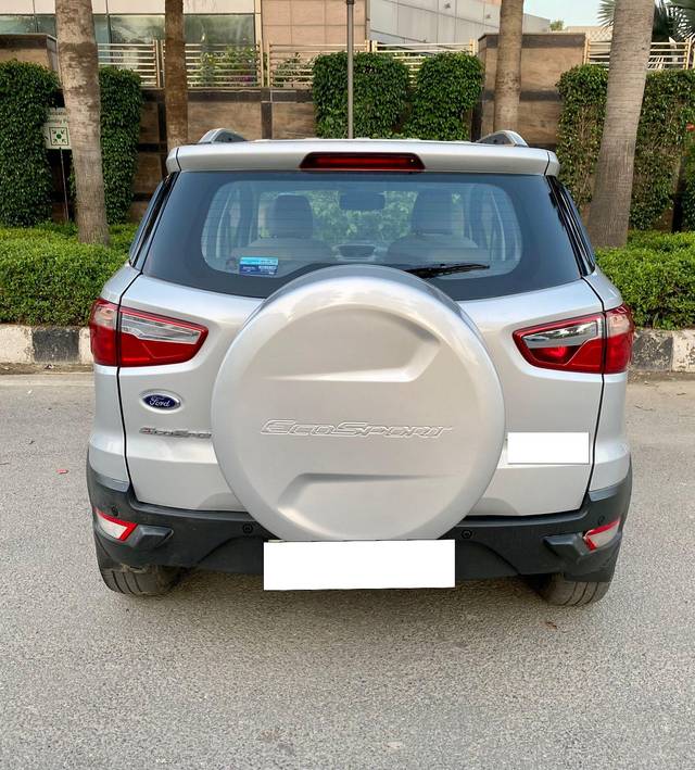 https://images10.gaadi.com/usedcar_image/3692385/original/processed_img2923633__used_car_2923633_1701160838.jpg?imwidth=6402