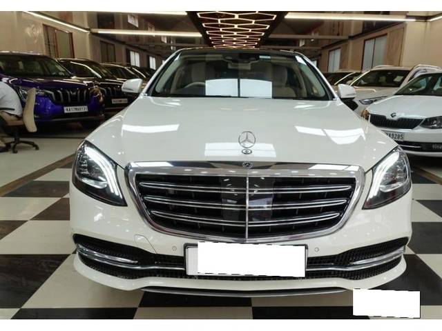 https://images10.gaadi.com/usedcar_image/3692390/original/processed_img2923636__used_car_2923636_1701161152.jpg?imwidth=6400