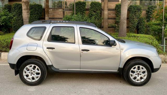 https://images10.gaadi.com/usedcar_image/3692402/original/processed_img2923639__used_car_2923639_1701161423.jpg?imwidth=6401