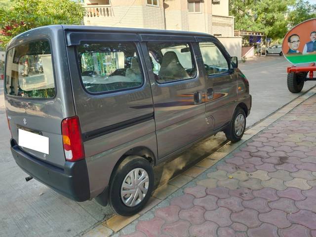 https://images10.gaadi.com/usedcar_image/3692409/original/processed_img2923644__used_car_2923644_1701161727.jpg?imwidth=6402