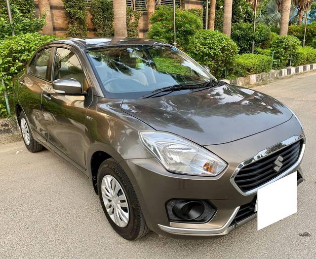 https://images10.gaadi.com/usedcar_image/3692422/original/processed_img2923647__used_car_2923647_1701162028.jpg?imwidth=6400