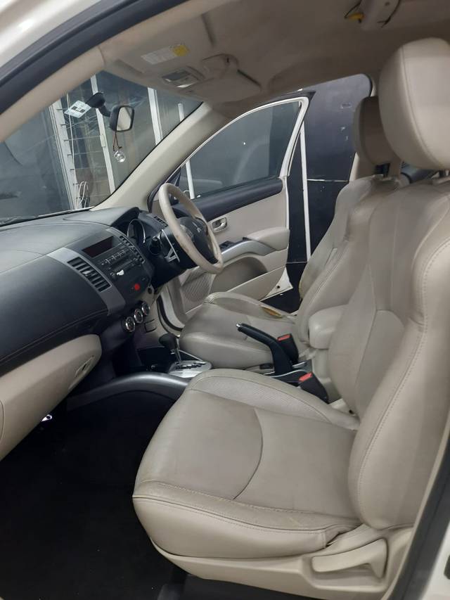https://images10.gaadi.com/usedcar_image/3692468/original/img2923670__usedcar_whatsappimage2023_11_22at194938_15261701163229_1701163253.jpeg?imwidth=6401