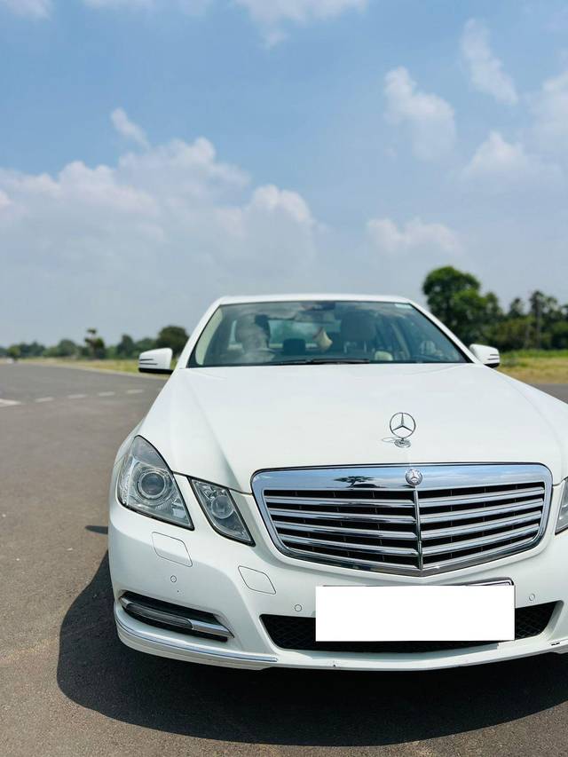 https://images10.gaadi.com/usedcar_image/3692481/original/processed_img2923678__usedcar_whatsappimage2023_11_07at144055_5__15261701163541_1701163562.jpeg?imwidth=6402