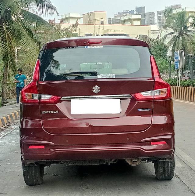 https://images10.gaadi.com/usedcar_image/3692525/original/processed_img2923710__usedcar_d2e7cc16_93a2_4d7e_983a_0ba744404055_5731701164409_1701164420.jpg?imwidth=6402