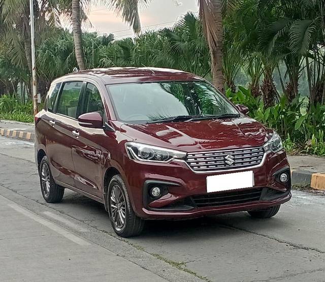 https://images10.gaadi.com/usedcar_image/3692525/original/processed_img2923710__usedcar_ee7eec12_6fa3_4698_9f8a_e4352f0b37ea_5731701164409_1701164420.jpg?imwidth=6400