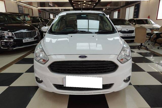 https://images10.gaadi.com/usedcar_image/3692530/original/processed_img2923715__used_car_2923715_1701164657.jpg?imwidth=6402