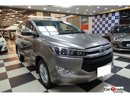 Toyota Innova Crysta 2.4 VX MT 8 STR Toyota Innova Crysta 2.4 VX MT 8 STR
