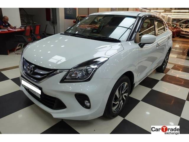 https://images10.gaadi.com/usedcar_image/3692554/original/processed_img2923729__used_car_2923729_1701165324.jpg?imwidth=6402