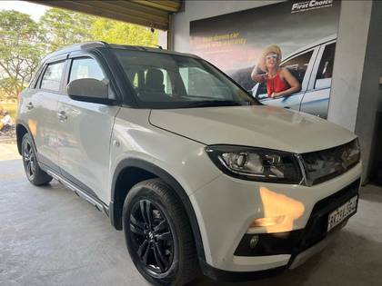 Maruti Vitara Brezza ZDi Maruti Vitara Brezza ZDi