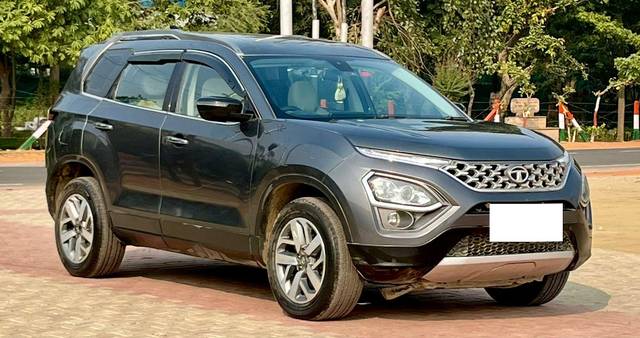 https://images10.gaadi.com/usedcar_image/3692607/original/processed_img2923757__used_car_2923757_1701166833.jpg?imwidth=6400