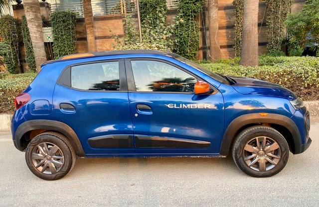 https://images10.gaadi.com/usedcar_image/3692645/original/processed_img2923786__used_car_2923786_1701167876.jpg?imwidth=6401