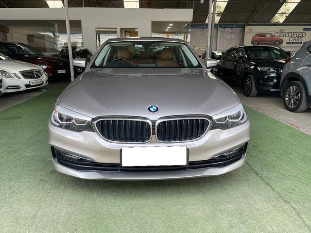 https://images10.gaadi.com/usedcar_image/3692671/original/processed_img2923796__used_car_2923796_1701168648.jpg?imwidth=6400