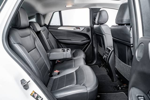 https://images10.gaadi.com/usedcar_image/3692690/original/img2923808__usedcar_f3381455_9322_467c_9ca9_7ceacad2a561_117901701168823_1701168891.jpg?imwidth=6402