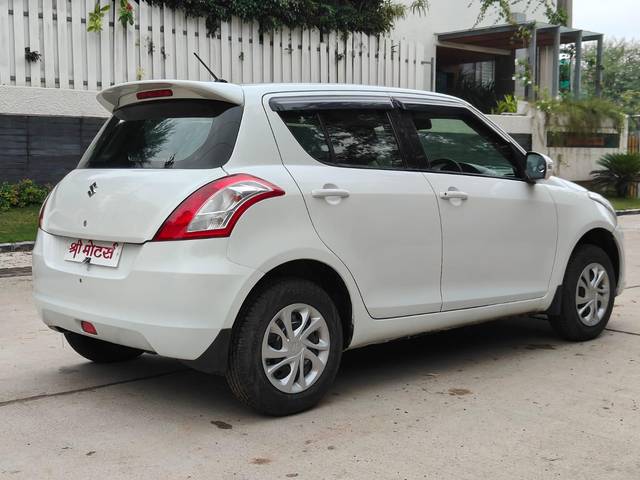 https://images10.gaadi.com/usedcar_image/3692729/original/processed_img2923827__used_car_2923827_1701170637.jpg?imwidth=6402