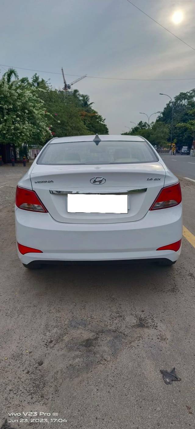 https://images10.gaadi.com/usedcar_image/3692733/original/processed_img2923830__used_car_2923830_1701170750.jpg?imwidth=6402