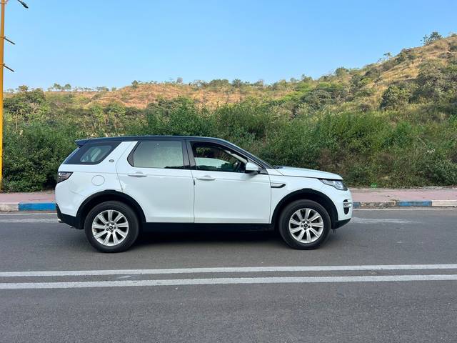 https://images10.gaadi.com/usedcar_image/3692738/original/img2923832__usedcar_land8_264251701170376_1701170440.jpeg?imwidth=6401