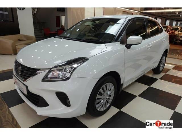https://images10.gaadi.com/usedcar_image/3692763/original/processed_processed_img2923852__used_car_2923852_1701171176.jpg?imwidth=6402