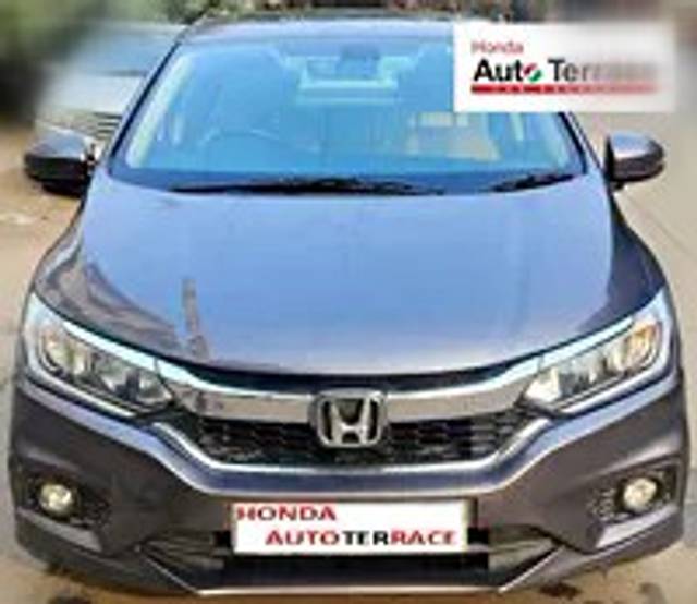 https://images10.gaadi.com/usedcar_image/3692770/original/img3692770__replace_img_6565d595cbf19_1701172629.png?imwidth=6400