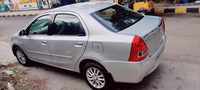 https://images10.gaadi.com/usedcar_image/3692794/original/processed_img2923866__used_car_2923866_1701172710.jpg?imwidth=6402