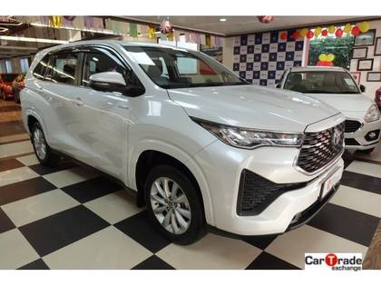 Toyota Innova Hycross VX 8STR Hybrid Toyota Innova Hycross VX 8STR Hybrid