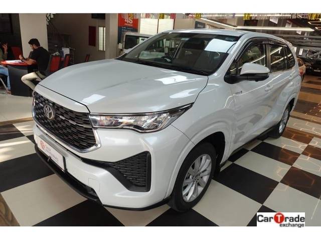 https://images10.gaadi.com/usedcar_image/3692803/original/processed_img2923872__used_car_2923872_1701173321.jpg?imwidth=6402