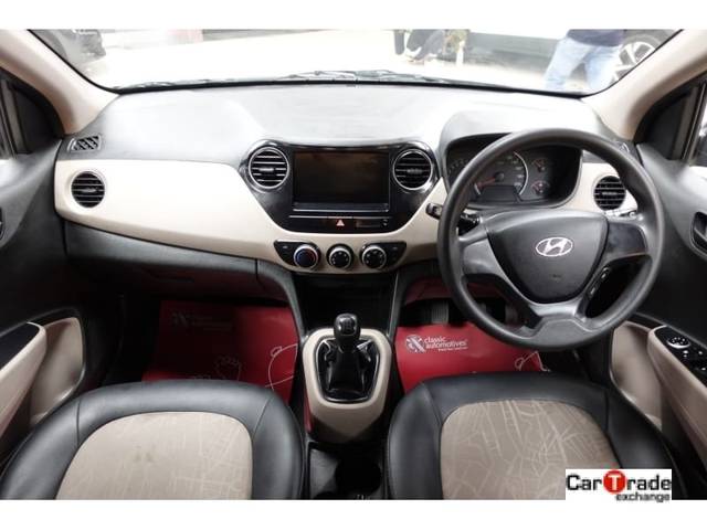 https://images10.gaadi.com/usedcar_image/3692834/original/img2923892__used_car_2923892_1701173878.jpg?imwidth=6402