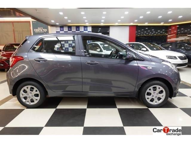 https://images10.gaadi.com/usedcar_image/3692834/original/processed_processed_processed_img2923892__used_car_2923892_1701173852.jpg?imwidth=6401